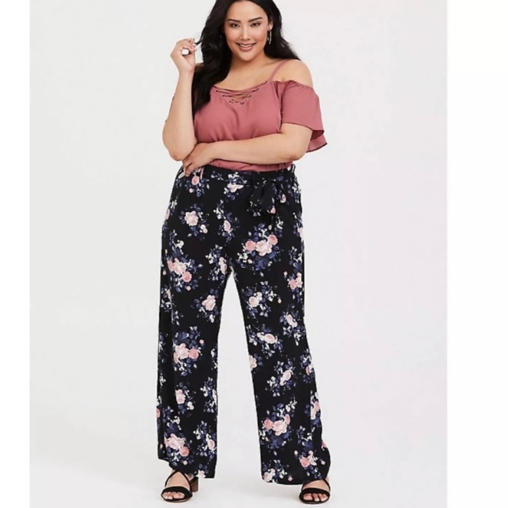 Torrid Black Floral Challis Wide Leg Pant